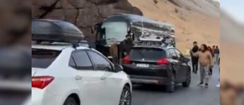 Video: se coló en la fila para cruzar a Chile y la obligaron a volverse