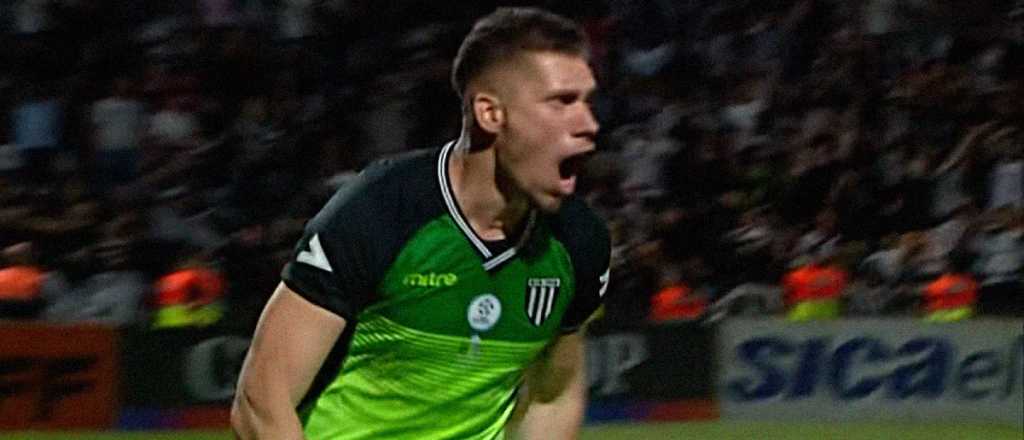 Con Rigamonti como héroe, así fueron los penales del ascenso de Gimnasia