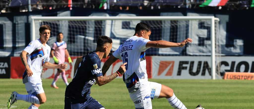 La Lepra y el Tomba empataron un cl&aacute;sico picante en el Parque