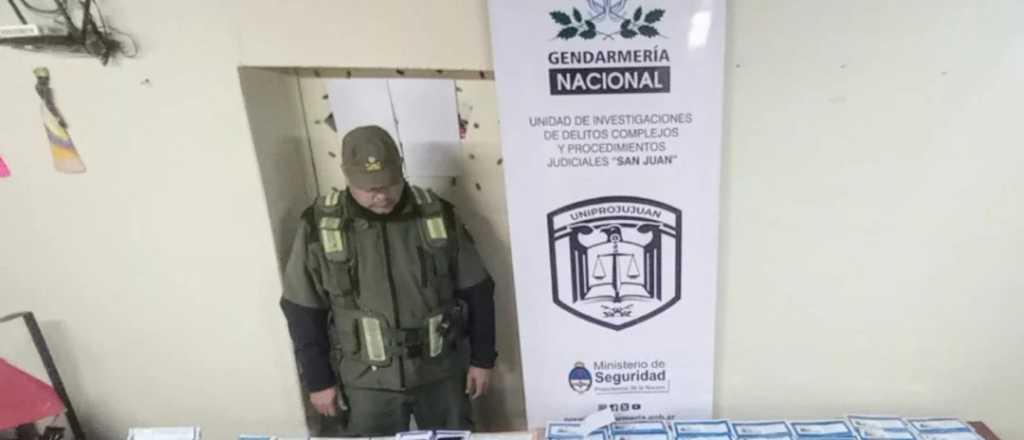 Dirigía un registro civil y la engancharon falsificando DNI en San Juan
