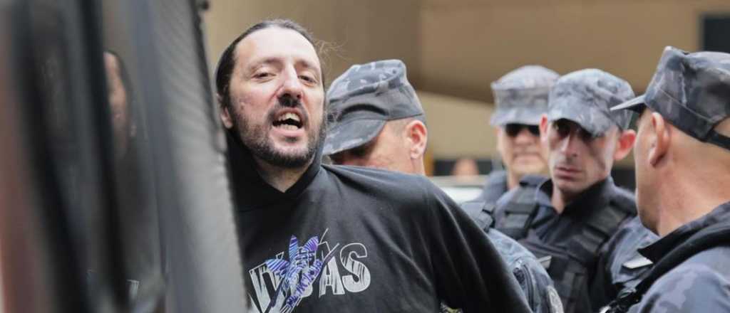 Laurta no quiso responder preguntas y se limitó a citar sus propias denuncias