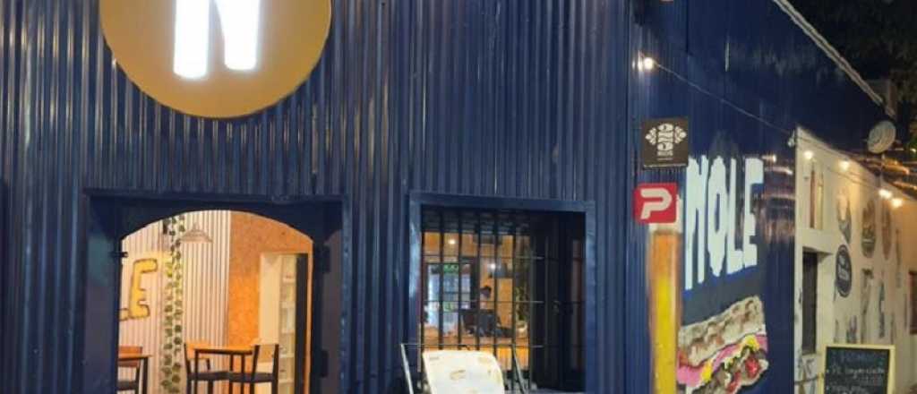 Una esquina emblem&aacute;tica de Godoy Cruz se renueva: de cervecer&iacute;a a lomiter&iacute;a