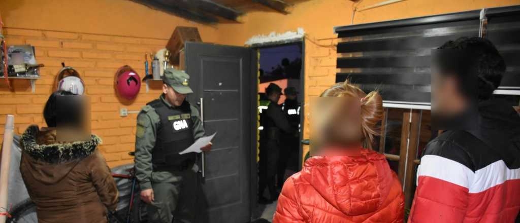 Cuatro personas fueron detenidas con droga en el sur provincial