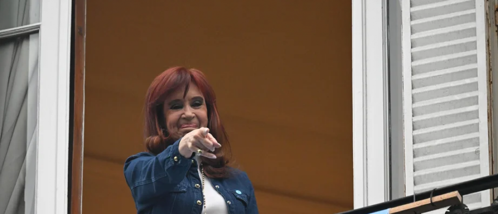 Cristina advirtió que la economía está manejada a "control remoto" por EE.UU.