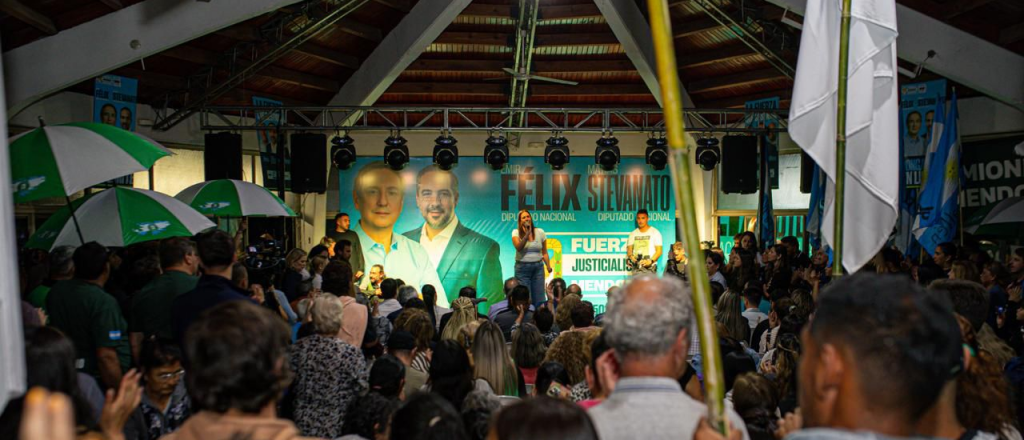 Félix: "El peronismo respira, late, está activo y se pone de pie"