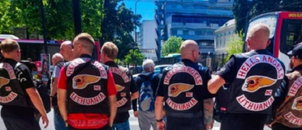 Allanan casas en Mendoza por los tiroteos entre bandas de motoqueros