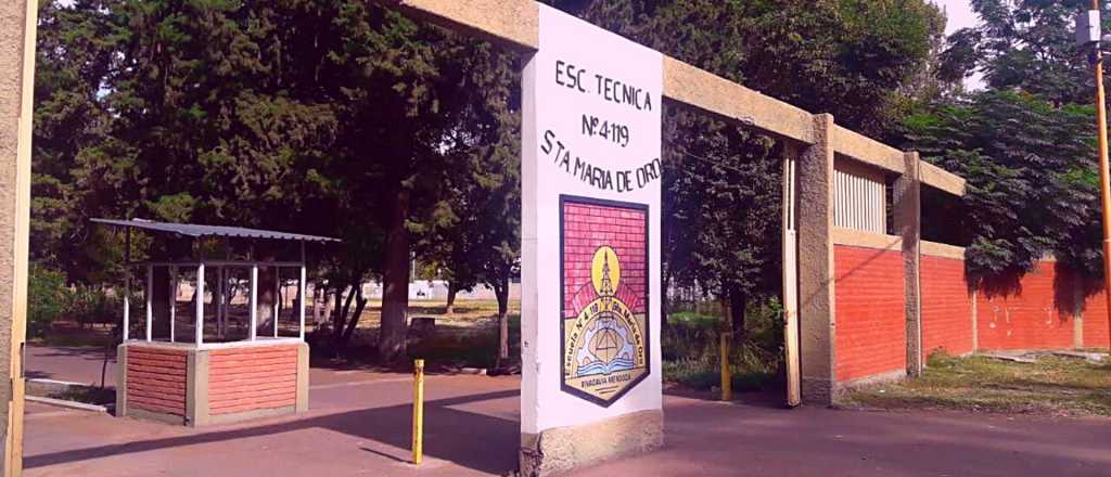 El profesor acusado de sacar fotos a alumnas en Rivadavia fue liberado