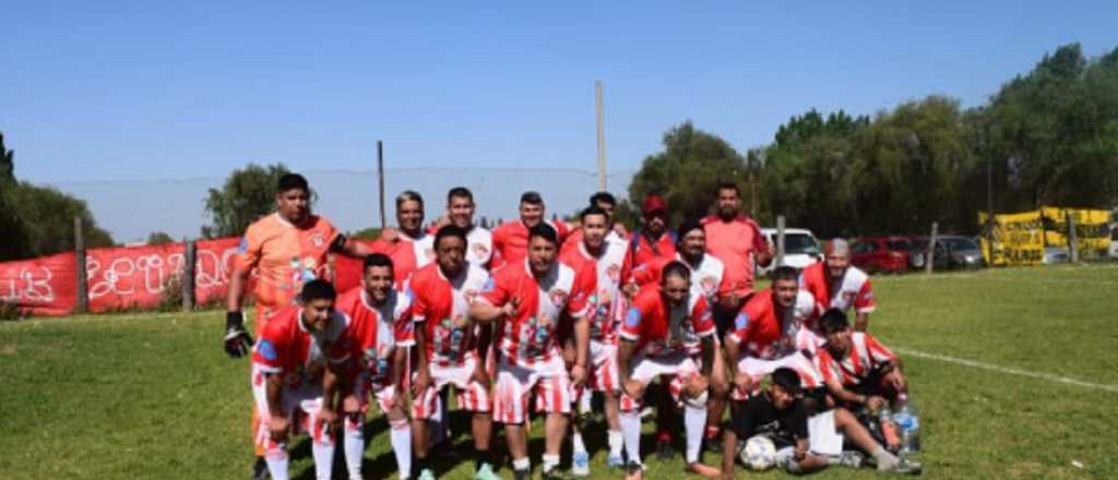 Club Social y Deportivo Ecuador: el refugio de los "eternos jugadores"