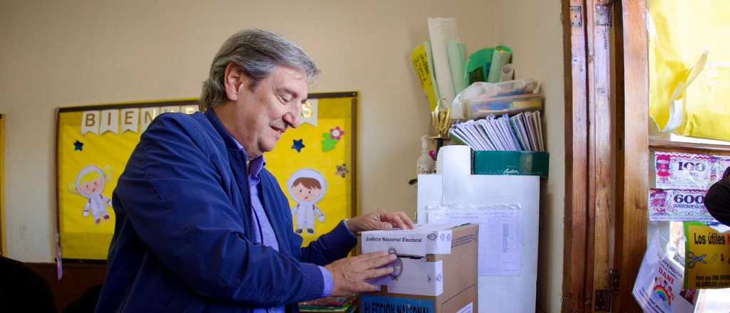 Emir Félix luego de votar: "Se define un modelo de endeudamiento"