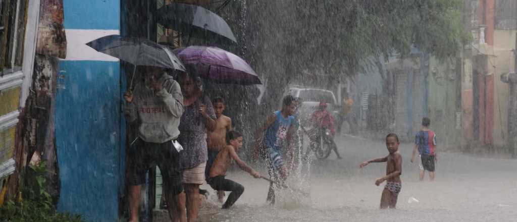 Muertos y miles de evacuados por el huracán Melissa en el Caribe