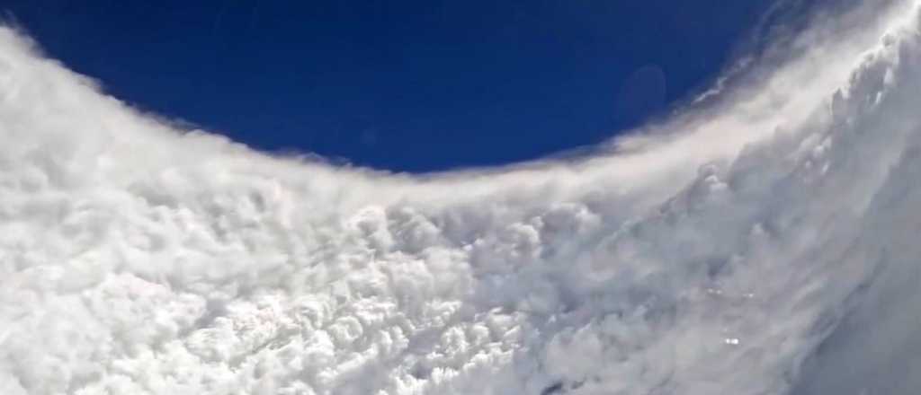 Video: as&iacute; se ve por dentro el hurac&aacute;n Melissa