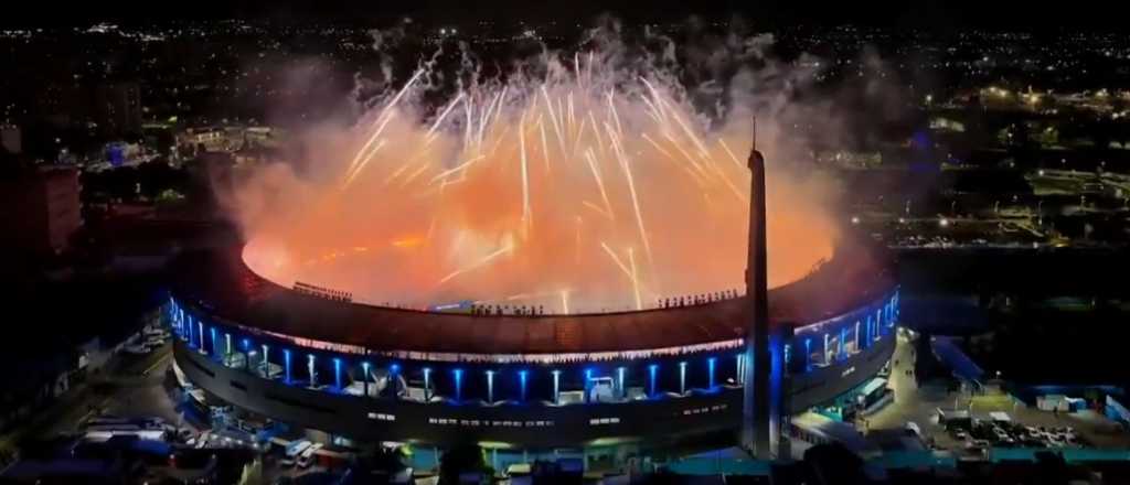 Video: impactante recibimiento de los hinchas de Racing en la semifinal