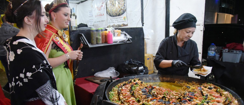 Comenzaron las Verbenas Espa&ntilde;olas con ritmo, color y la gastronom&iacute;a hispana