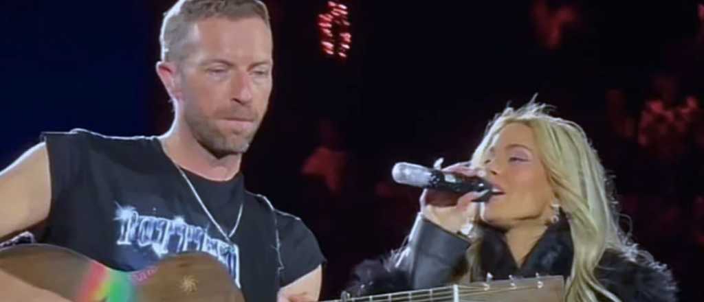 Chris Martin sorprendi&oacute; en vivo a los fans de Tini Stoessel en Tecn&oacute;polis