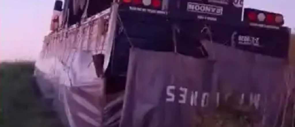 Un camionero mendocino volcó en Entre Ríos