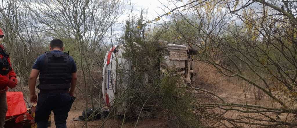 Un mendocino volcó en La Rioja