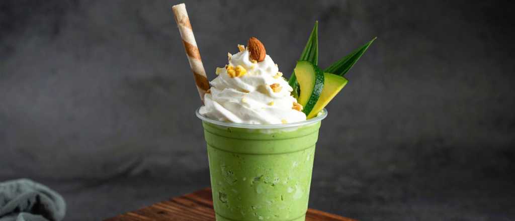 Smoothies cremosos de palta: dos recetas saludables y deliciosas