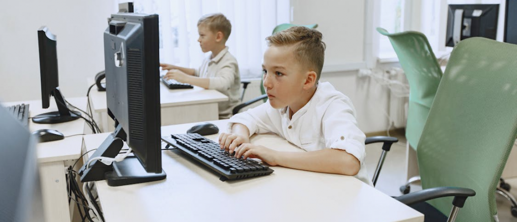 Córdoba bloqueó Roblox en las escuelas tras el caso de grooming