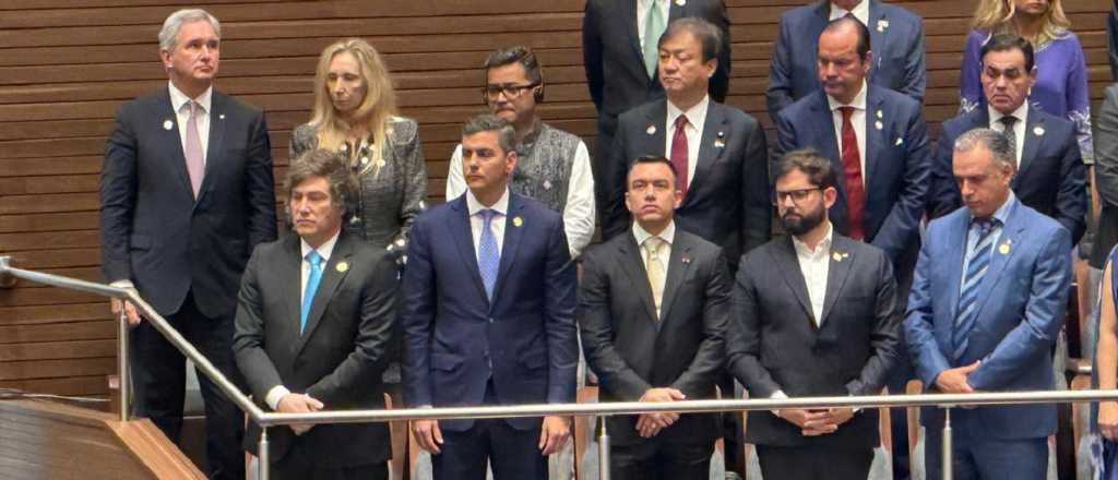 El frío saludo ente Boric y Milei en Bolivia