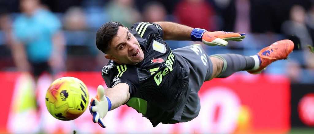 Video: golazo de Buendía y penal atajado por el Dibu en la goleada de Aston Villa