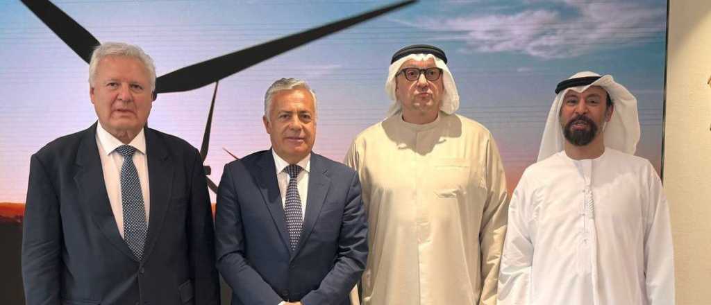 Cornejo busca atraer inversiones para energ&iacute;as renovables e hidr&oacute;geno verde