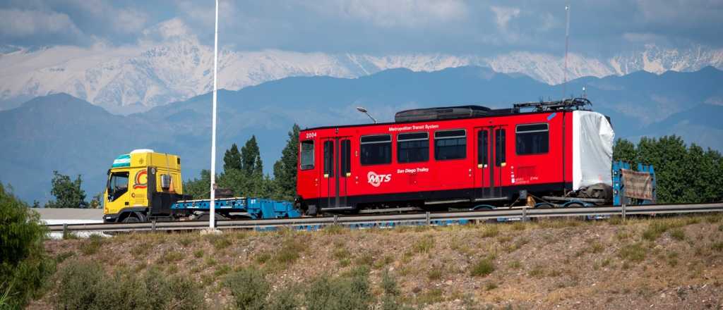 Llegaron m&aacute;s duplas a Mendoza para la ampliaci&oacute;n del Metrotranv&iacute;a