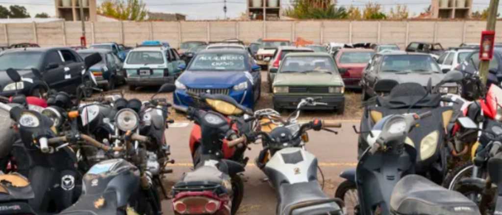 Ciudad subastar&aacute; autos y motos desde $500.000