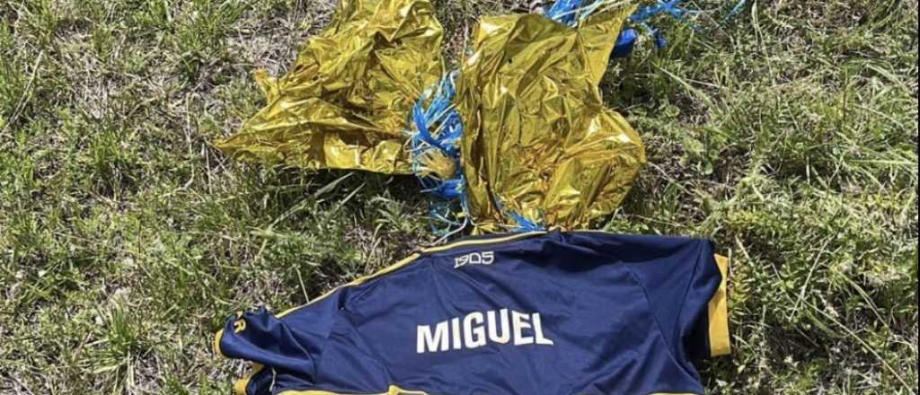 La camiseta del homenaje a Russo cay&oacute; en otro pa&iacute;s