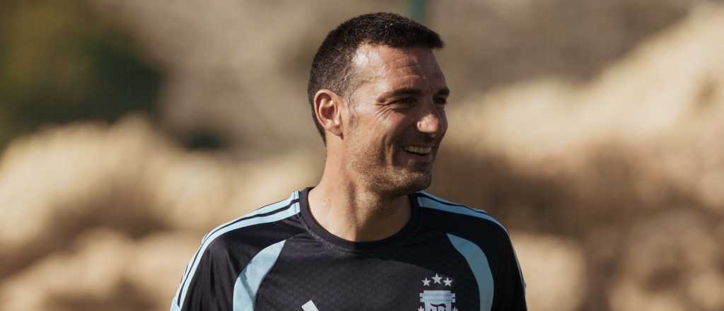 Scaloni quiere probar: cómo formaría Argentina ante Angola