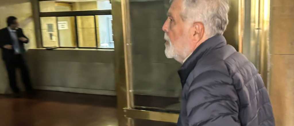 Se entregó Julio De Vido y será trasladado al penal de Ezeiza