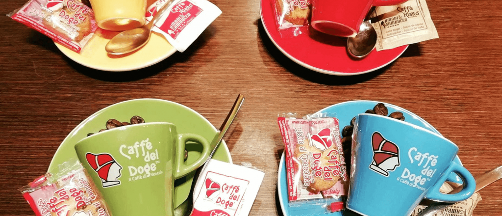 La ANMAT retiró siete marcas de café por registros falsos y falta de control sanitario