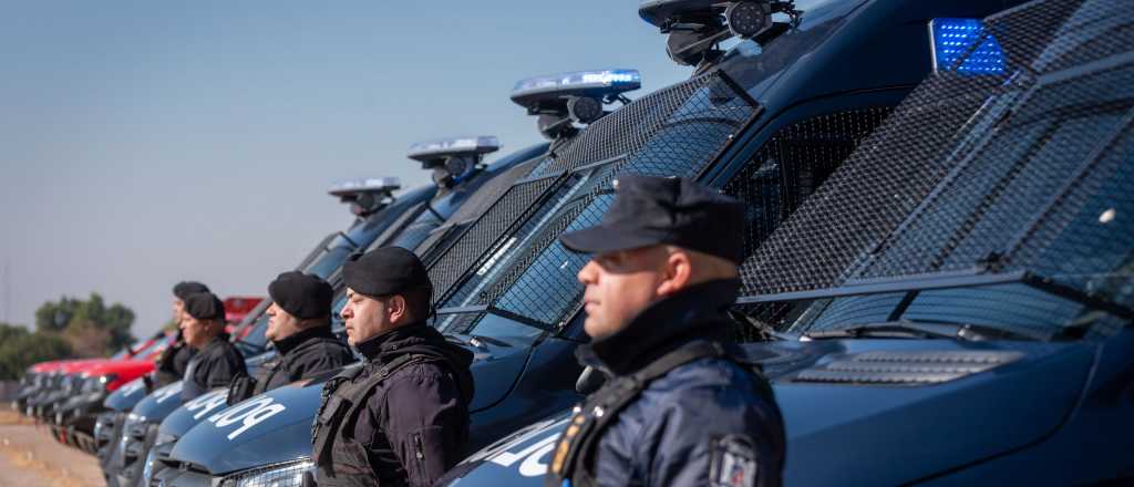 Detuvieron a 17 personas en el Procrear de Maipú