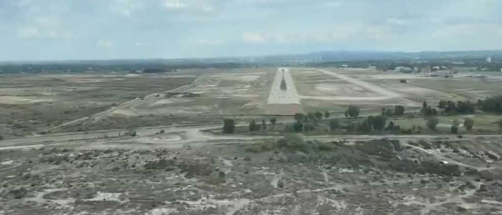 Video: un piloto atraviesa las nubes y muestra el aterrizaje en Mendoza