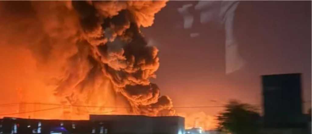 Destrucción total: los videos de la explosión de Ezeiza desde adentro