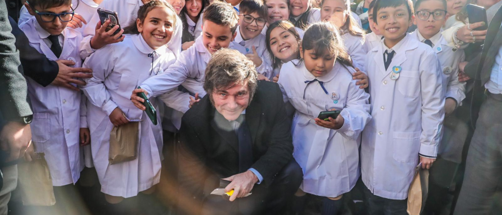 El cráneo del caballito muerto es la casa de los pichones