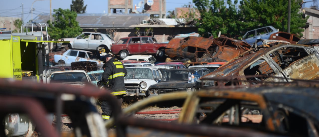 Guaymall&eacute;n se suma al plan para "limpiar" las playas de autos secuestrados