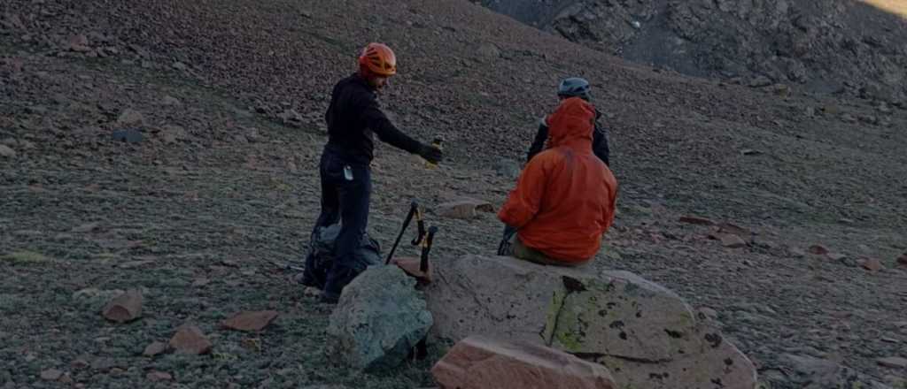 Rescataron a un turista en un cerro de Vallecitos