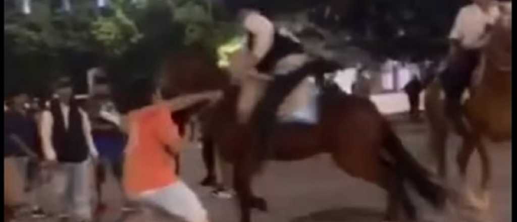 Video: el aniversario de Malarg&uuml;e termin&oacute; en una salvaje pelea