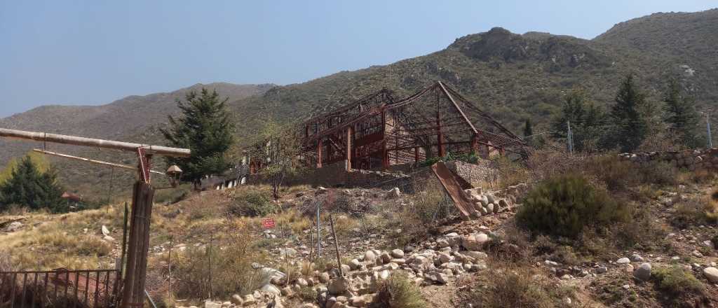 El hotel de monta&ntilde;a que se incendi&oacute; misteriosamente a principios de siglo