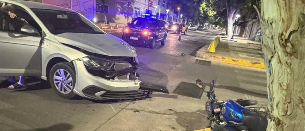 Un motociclista fue chocado en Godoy Cruz