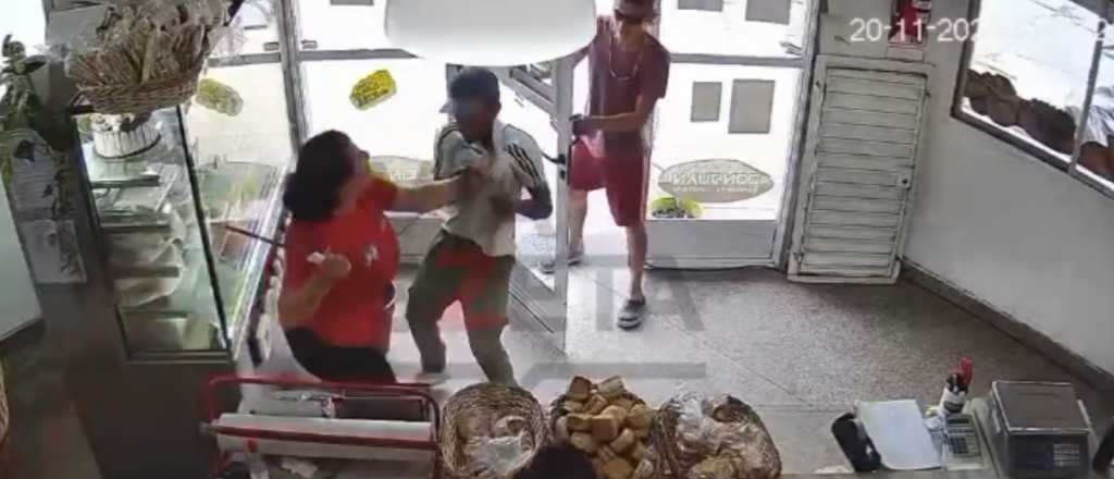 Video: entraron a robar los corrieron a cuchillazos en Lanús