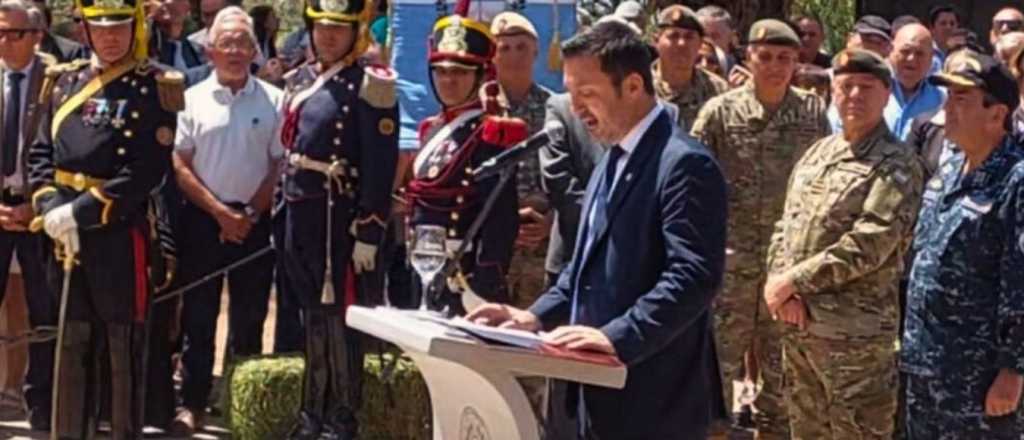 Petri con los Granaderos: "Estamos pagando una deuda con la historia"