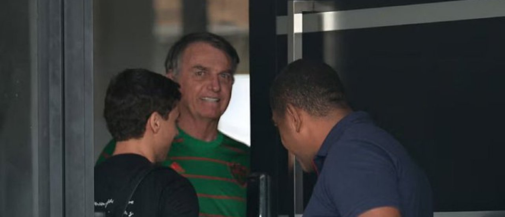 Bolsonaro fue trasladado a la cárcel porque intentó romper su tobillera