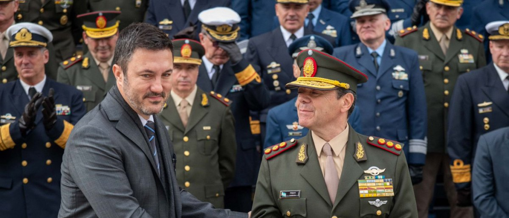 Presti: "Las FFAA tienen que estar a la altura del nuevo rol de la Argentina"