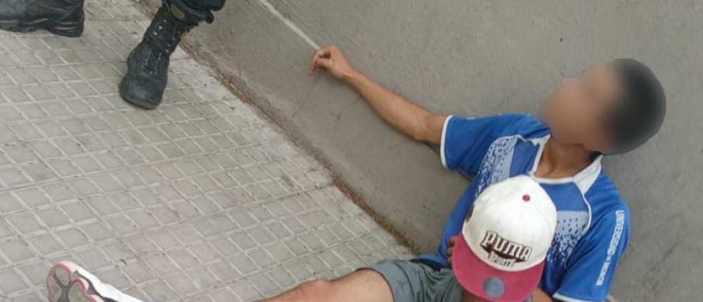 Un detenido por robarle el celular a un turista en el Centro