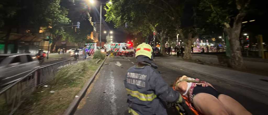 Tr&aacute;gico choque m&uacute;ltiple: dos muertos y dos heridos en grave estado