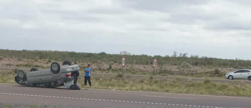 Se quedó dormido al volante y chocó de atrás a otro auto en la Ruta 7