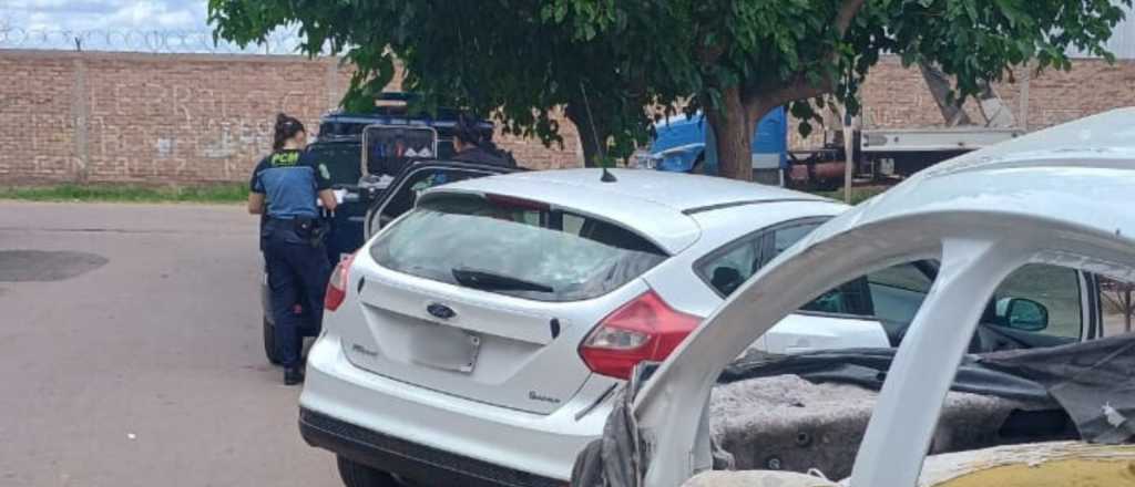 Persecución en Maipú: cayó un hombre armado y con un auto robado