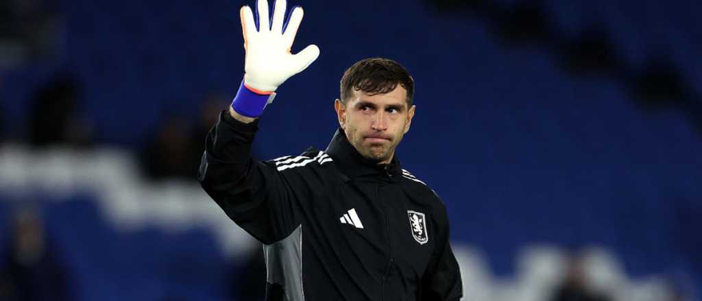 ¿Qué le pasó al Dibu? Inesperada ausencia en el triunfo de Aston Villa