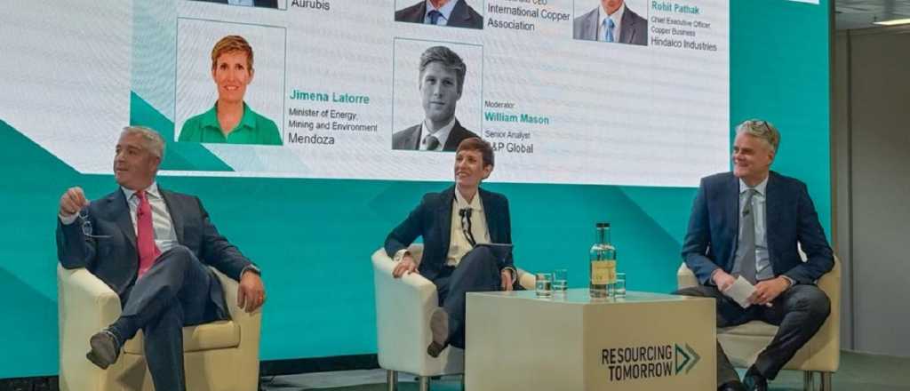 Latorre inauguró el stand mendocino en la feria minera de Londres